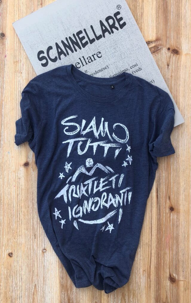 T-shirt triatleti ignoranti blu
